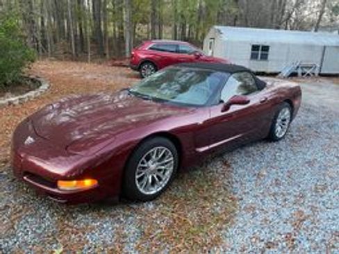 Used 2003 Chevrolet Corvette Convertible w/ Preferred Equipment Group1 image 1