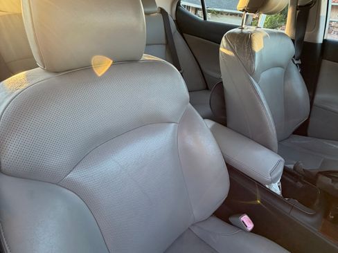 Used 2007 Lexus IS 250 w/ Premium Pkg RWD image 25