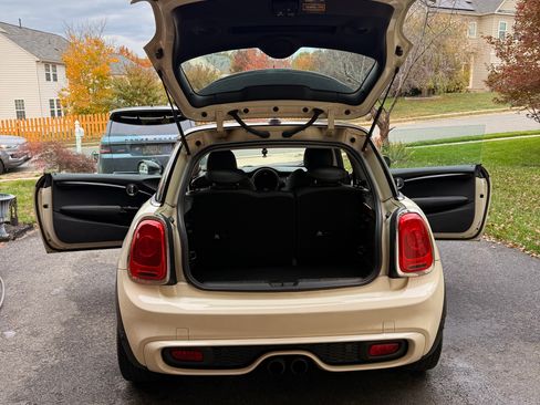 Used 2015 MINI Cooper S image 4