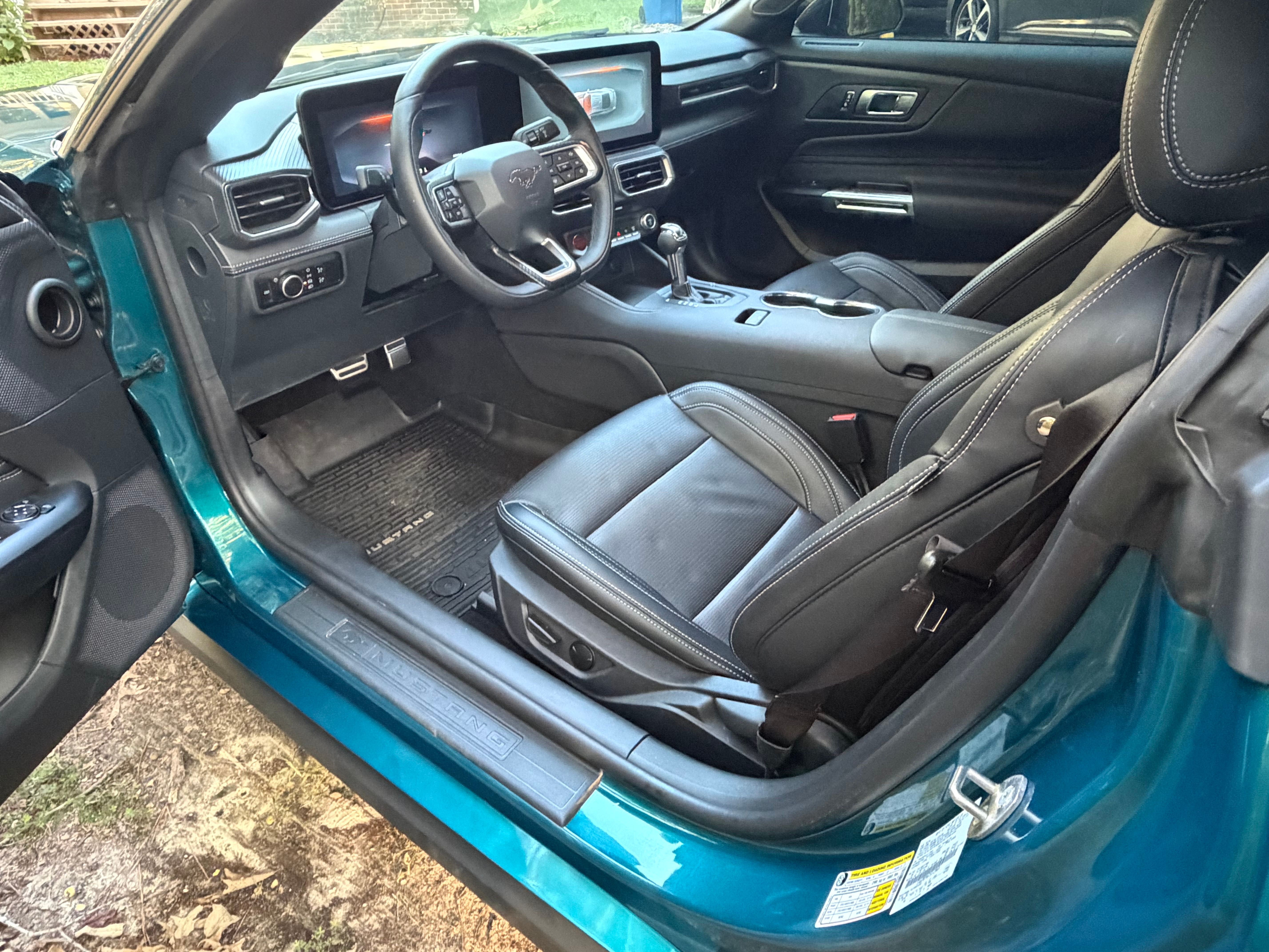 Used 2026 Ford Mustang Premium RWD image 6