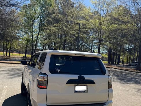 Used 2020 Toyota 4Runner TRD Off-Road image 10