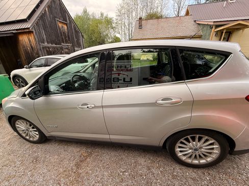 Used 2013 Ford C-MAX SEL FWD image 9