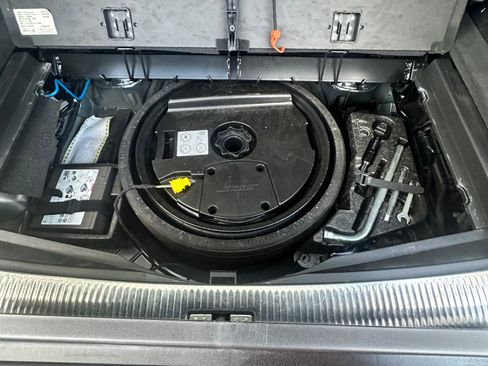 Used 2015 Audi Q7 3.0T S line Prestige w/ 21" S Line Plus Package AWD/4WD image 29