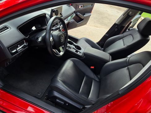 Used 2024 Honda Civic EX-L image 14
