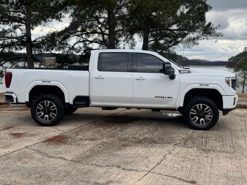 Used 2022 GMC Sierra 3500 AT4 w/ AT4 Preferred Package image 10