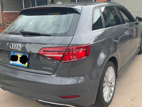 Used 2017 Audi A3 e-tron Premium Plus w/ Technology Package FWD image 2