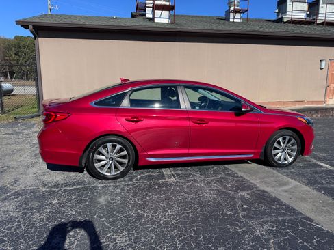 Used 2017 Hyundai Sonata Sport FWD image 4