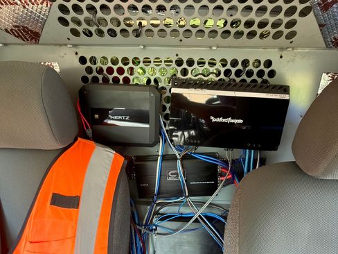 Used 2015 Nissan NV200 SV w/ Back Door Glass Package FWD image 21