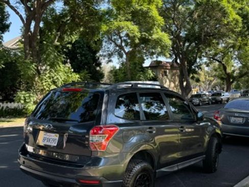 Used 2015 Subaru Forester 2.5i w/ Alloy Wheel Package image 5