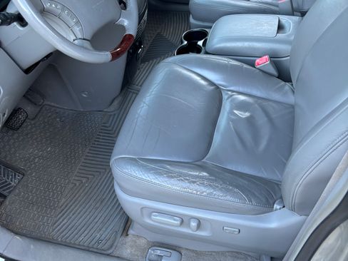 Used 2005 Toyota Sienna XLE Limited AWD/4WD image 10