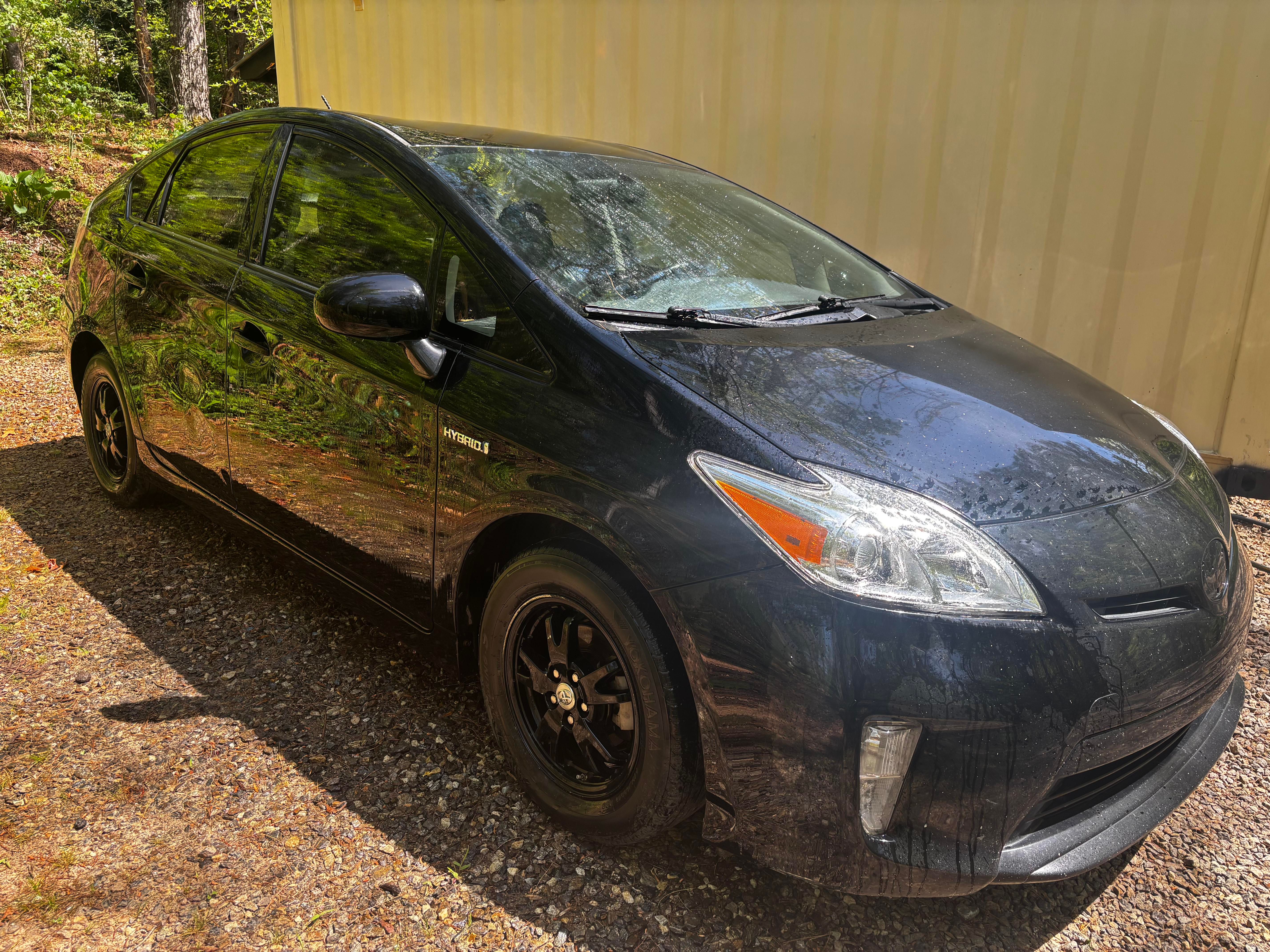 Used 2013 Toyota Prius Persona Series FWD image 2