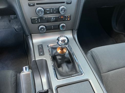 Used 2014 Ford Mustang GT RWD image 12