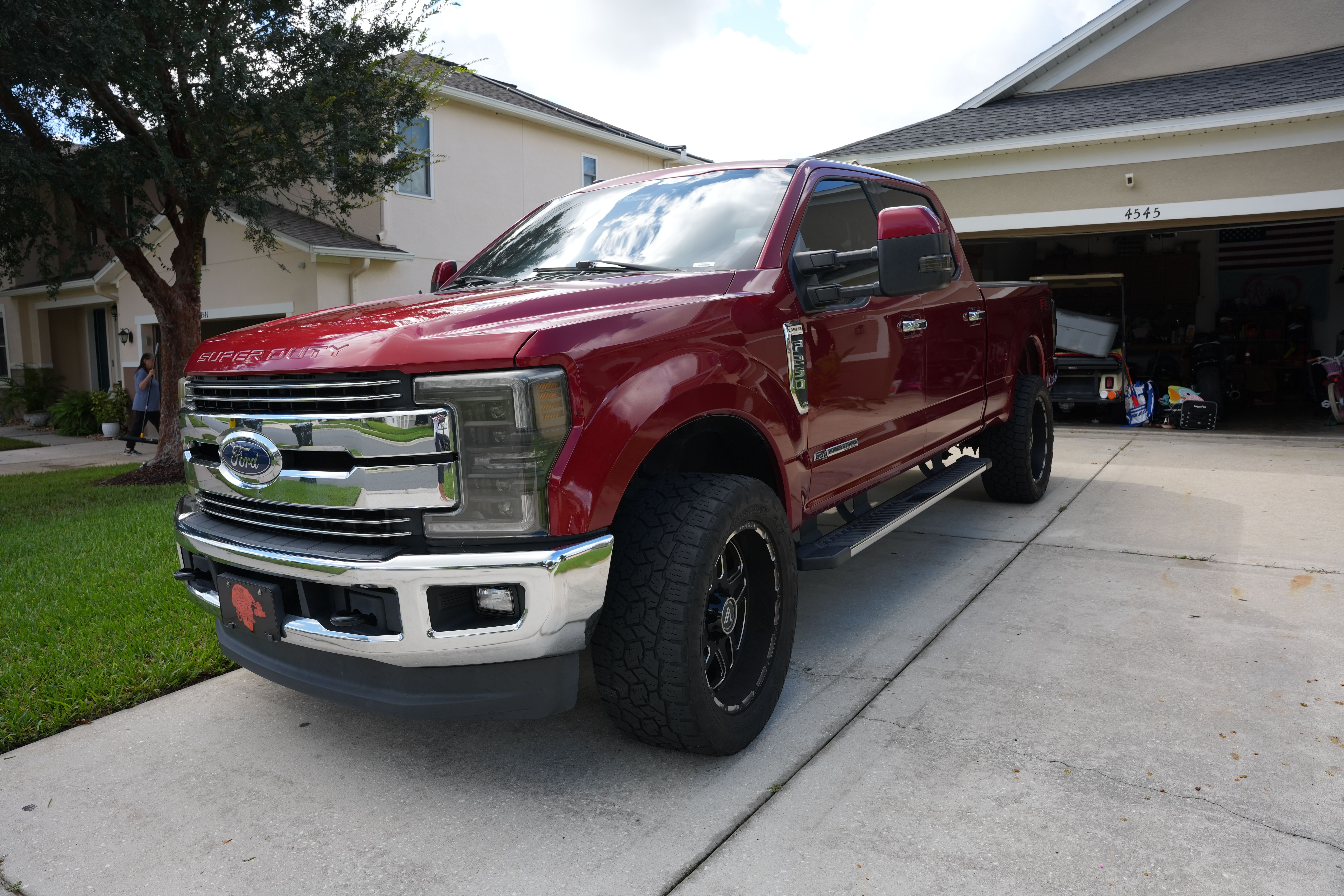 Used 2018 Ford F250 Lariat w/ Lariat Value Package AWD/4WD image 6