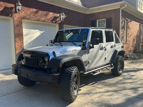 Used 2009 Jeep Wrangler Unlimited Rubicon image 4