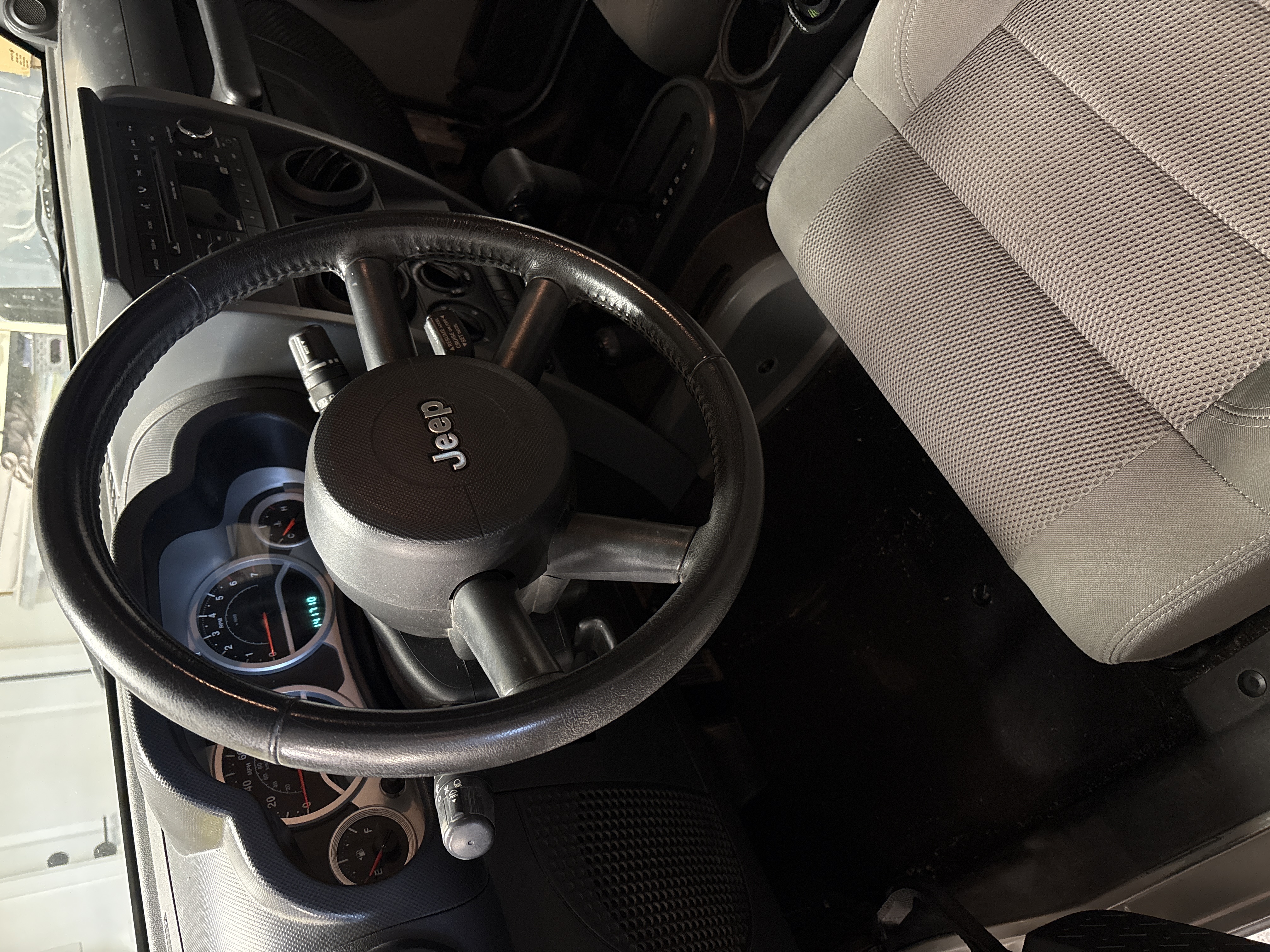 Used 2007 Jeep Wrangler Unlimited Rubicon w/ PWR Convenience Group AWD/4WD image 8