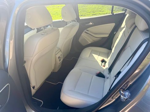 Used 2020 Mercedes-Benz GLA 250 image 13