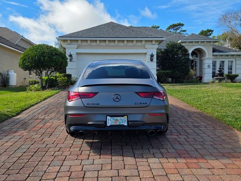 Used 2022 Mercedes-Benz CLA 35 AMG 4MATIC image 2