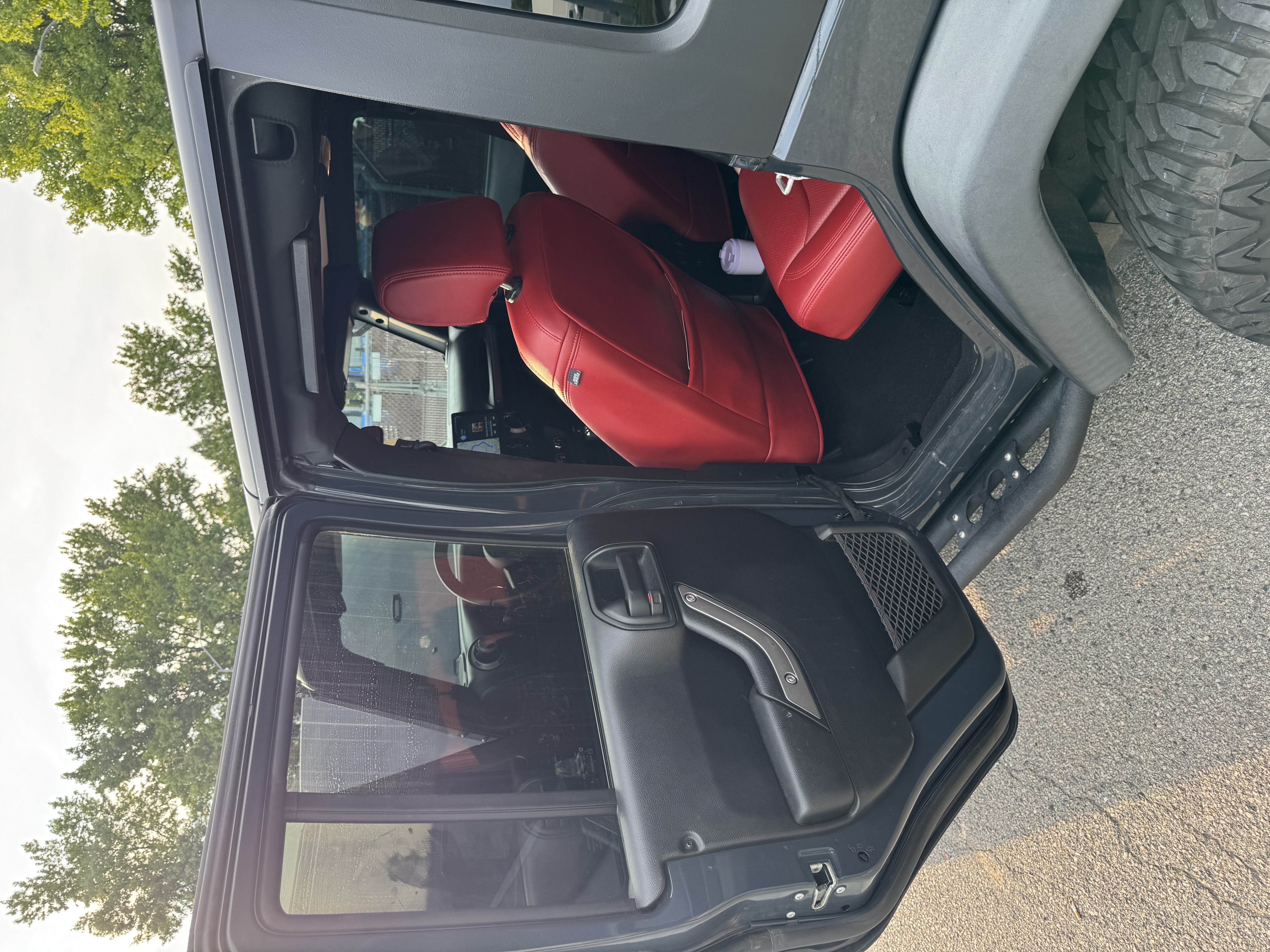 Used 2018 Jeep Wrangler Unlimited Sport S AWD/4WD image 17