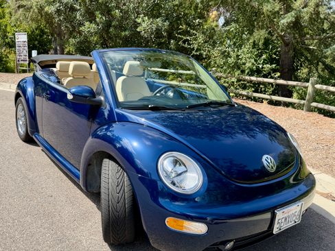 Used 2004 Volkswagen Beetle GLS FWD image 11