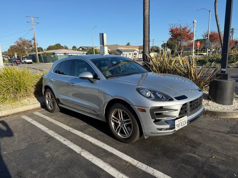 Used 2015 Porsche Macan Turbo w/ Premium Package Plus image 1