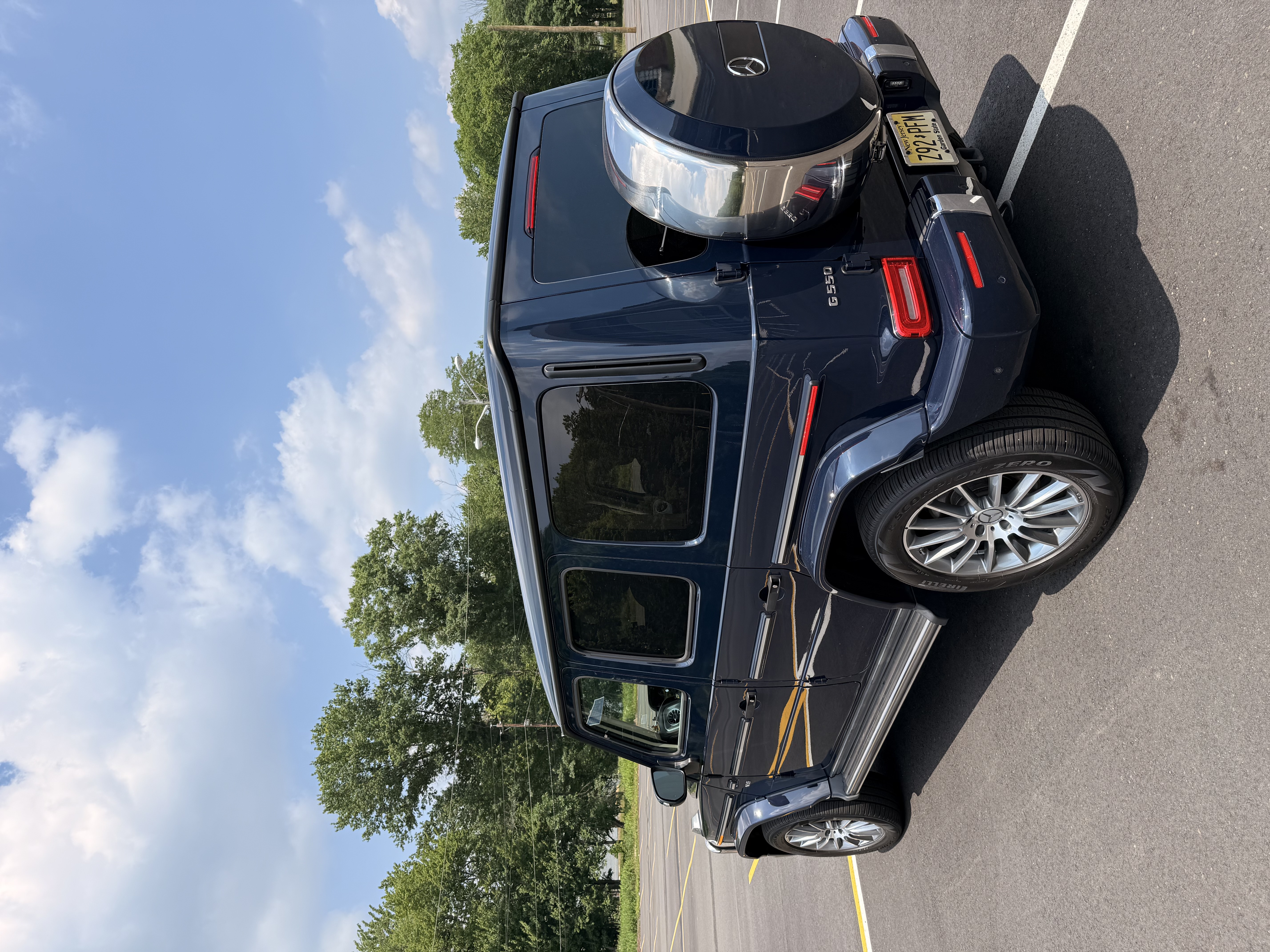 Used 2021 Mercedes-Benz G 550 image 9