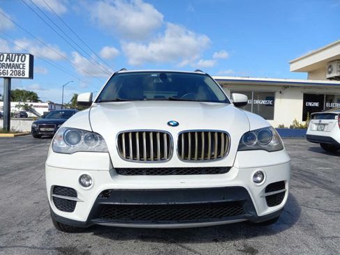 Used 2012 BMW X5 xDrive35d image 2