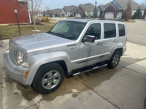 Used 2010 Jeep Liberty Sport w/ Popular Equipment Group image 1