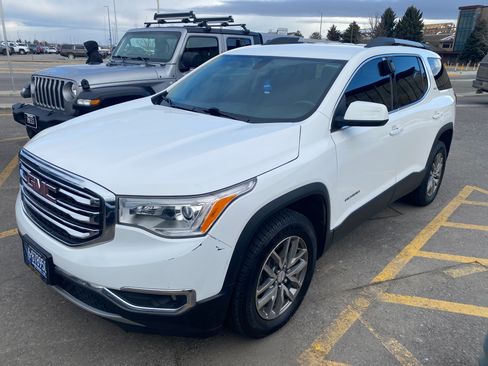 Used 2018 GMC Acadia SLE image 4