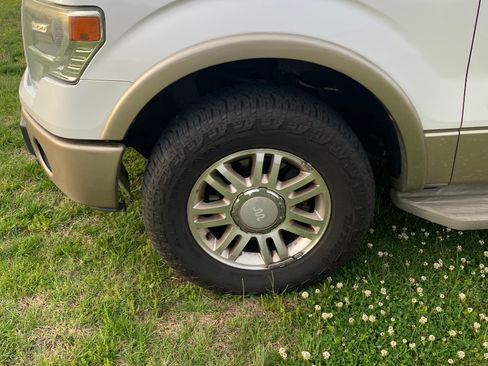 Used 2013 Ford F150 King Ranch w/ King Ranch Luxury Pkg AWD/4WD image 9