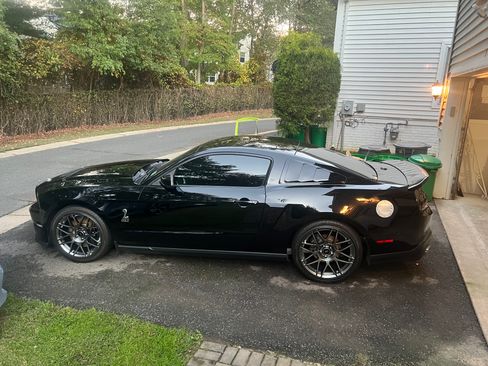 Used 2012 Ford Mustang Shelby GT500 w/ SVT Performance Pkg image 14