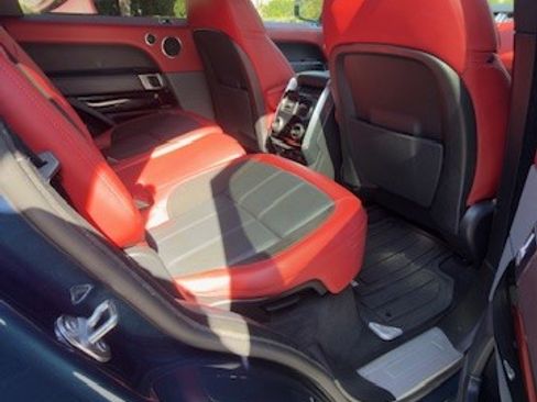 Used 2022 Land Rover Range Rover Sport HST image 24