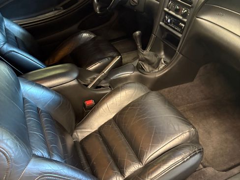 Used 1996 Ford Mustang Cobra image 11