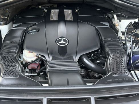 Used 2019 Mercedes-Benz GLS 450 4MATIC image 9