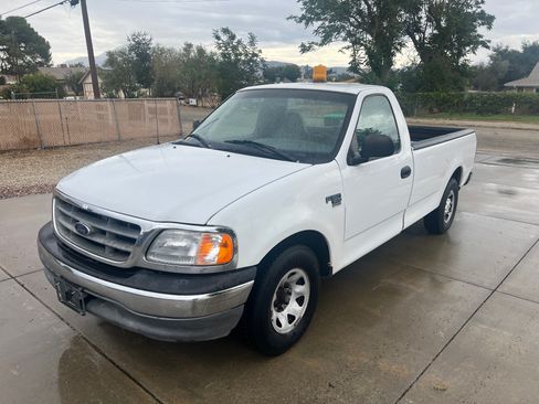 Used 2004 Ford F150 XL RWD image 1