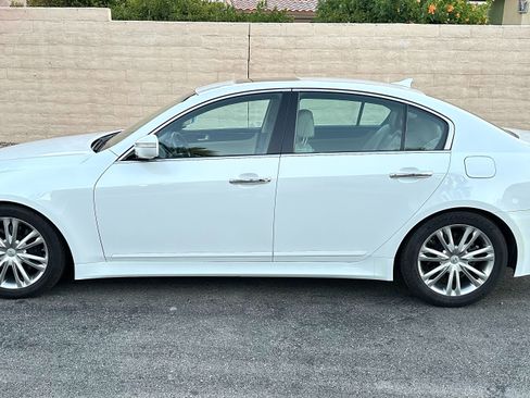Used 2012 Hyundai Genesis 3.8 w/ Premium Pkg image 4
