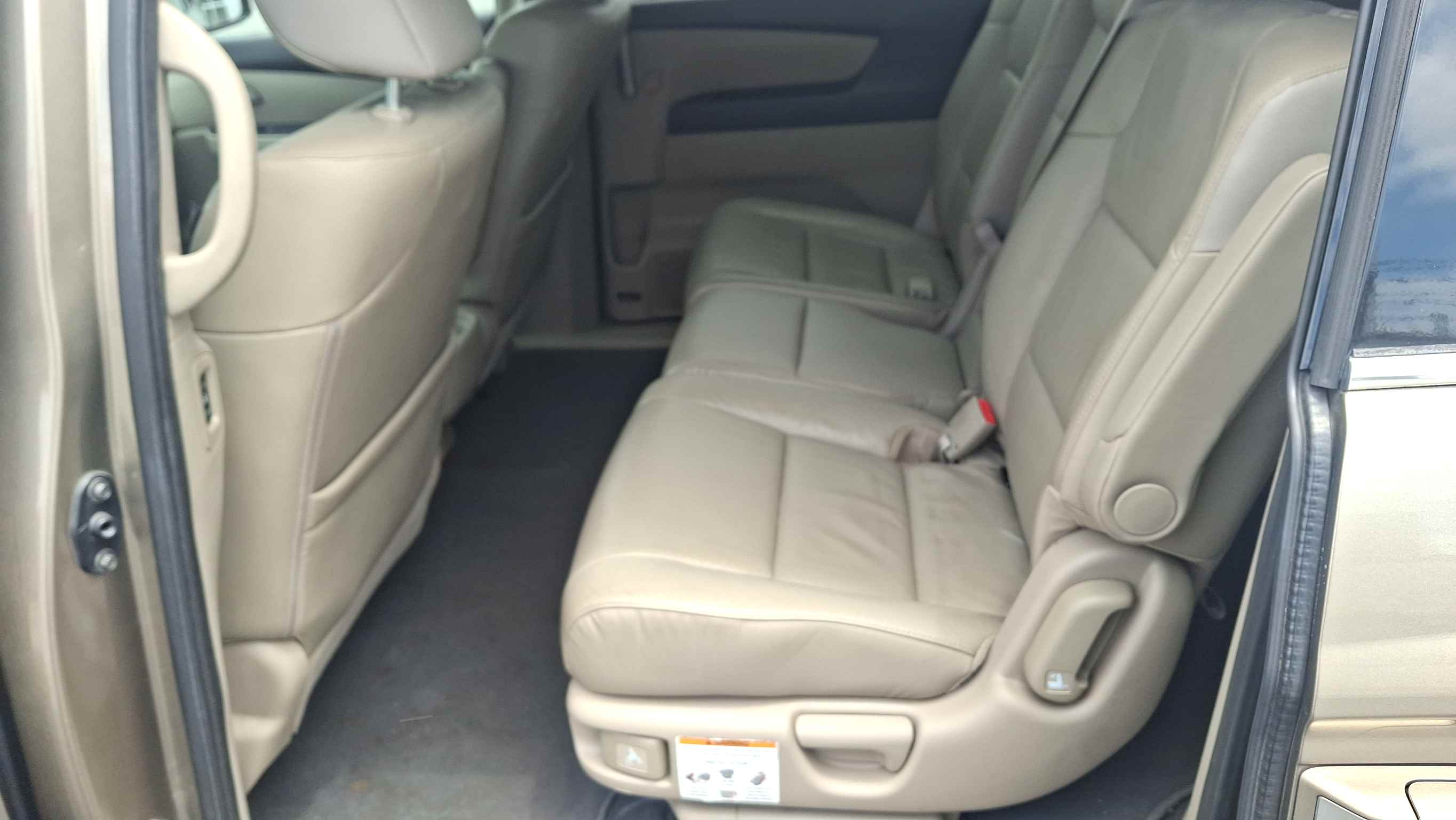 Used 2013 Honda Odyssey Touring Elite image 12