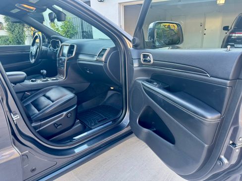 Used 2015 Jeep Grand Cherokee Limited image 12