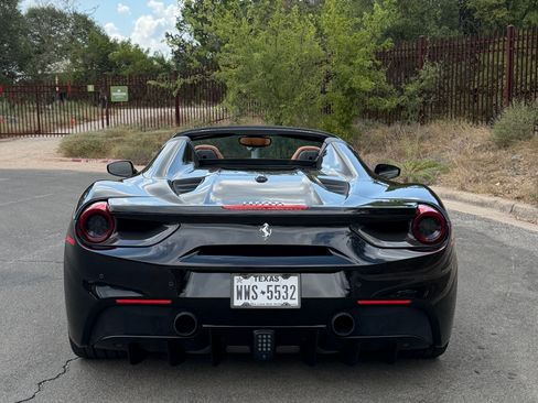 Used 2017 Ferrari 488 Spider RWD image 5