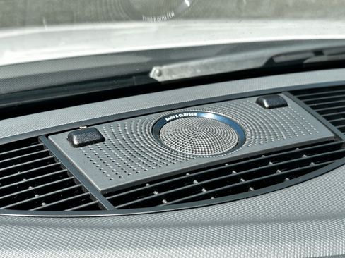 Used 2010 Audi R8 V8 AWD/4WD image 25