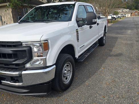 Used 2020 Ford F350 XL w/ Power Equipment Group image 2