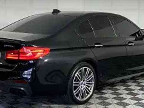 Used 2018 BMW M550i xDrive image 2