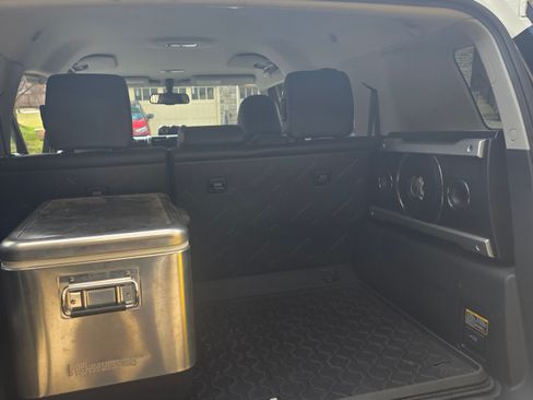 Used 2012 Toyota FJ Cruiser 4WD w/ Upgrade Pkg image 6