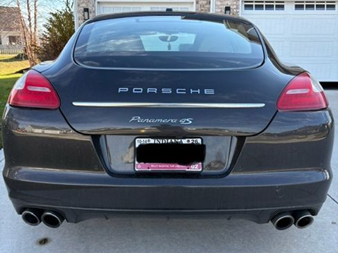 Used 2011 Porsche Panamera 4S image 6