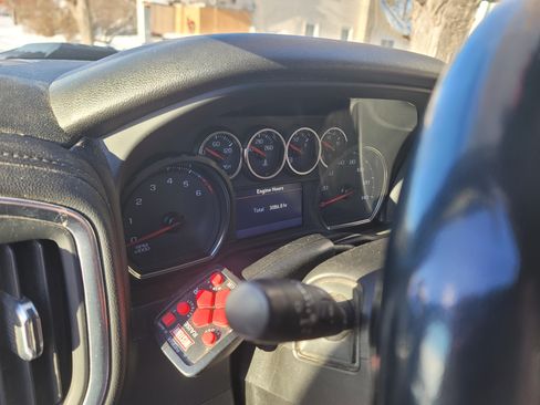 Used 2021 Chevrolet Silverado 2500 LT w/ Gooseneck/5TH Wheel Package image 12