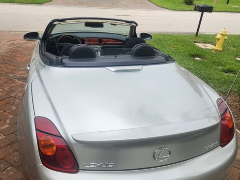 Used 2002 Lexus SC 430 Convertible image 9