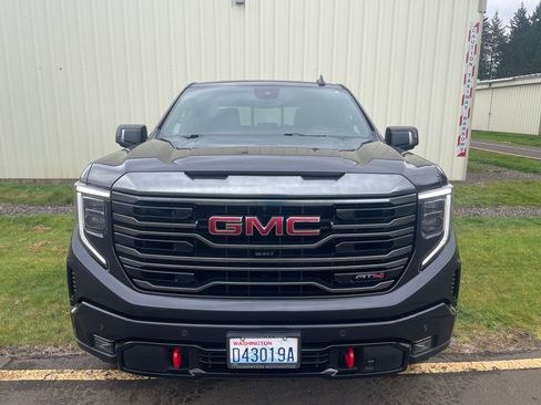 Used 2022 GMC Sierra 1500 AT4 w/ AT4 Premium Package image 1