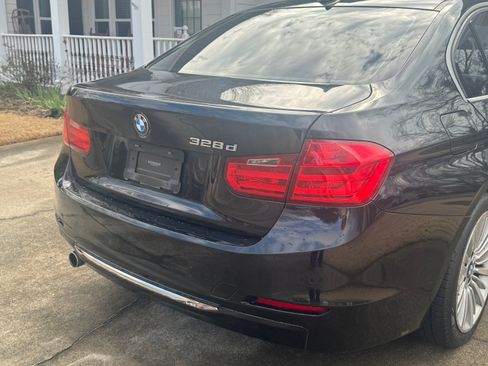 Used 2014 BMW 328d Sedan image 9
