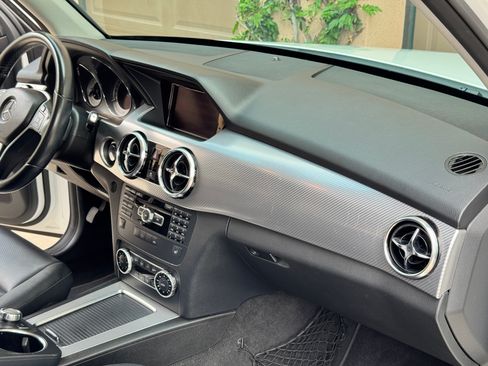 Used 2013 Mercedes-Benz GLK 350 4MATIC image 21