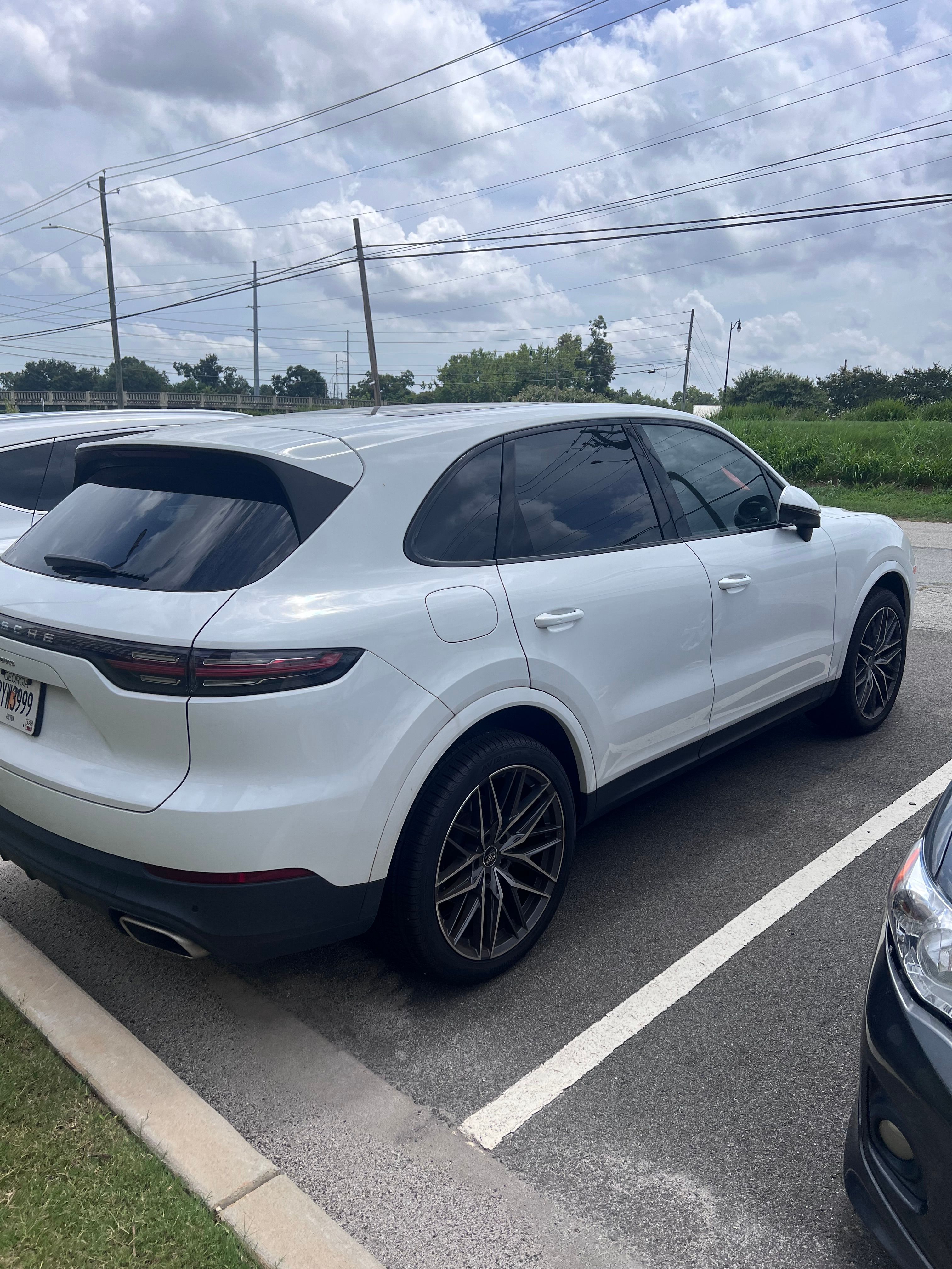 Used 2021 Porsche Cayenne AWD/4WD image 7