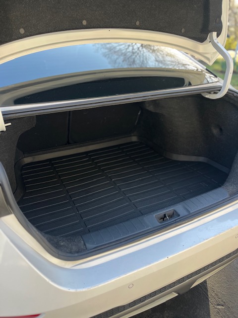 Used 2020 Nissan Sentra SR w/ Premium Package FWD image 6
